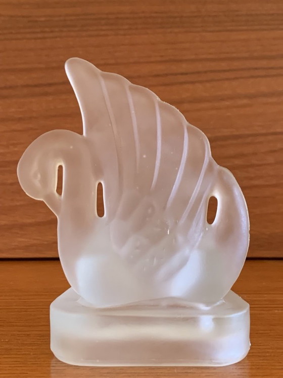 Image 1 of Bougeoirs cygnes en verre dépoli, style Art déco, lot de 2, années 1930