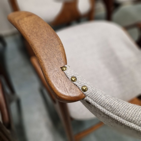 Image 1 of 6 Kuhhornstühle, neu bezogen von Awa Louis van Teeffelen