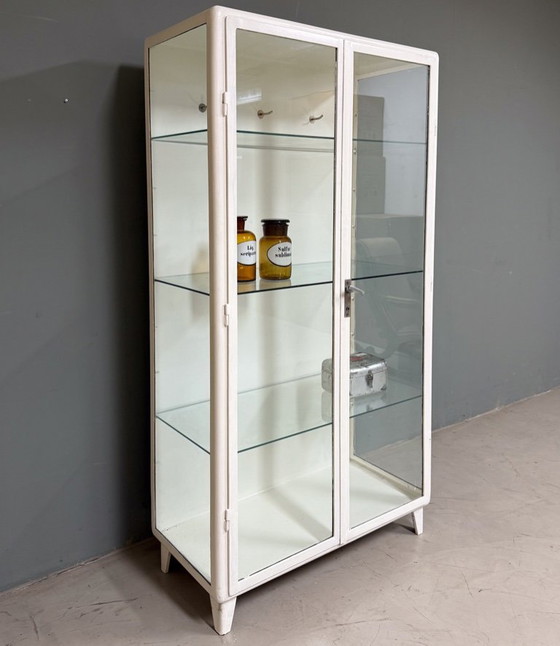 Image 1 of White vintage apothecary cabinet / display cabinet