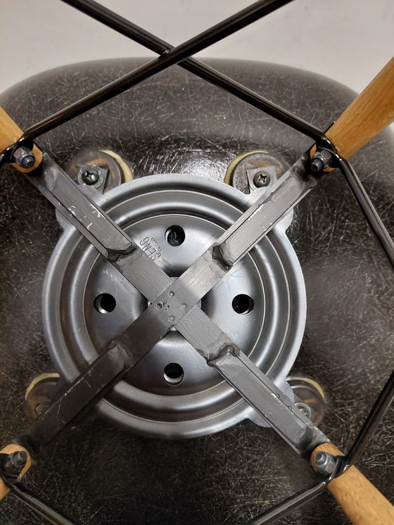 Image 1 of Bellissima poltrona Eames Miller