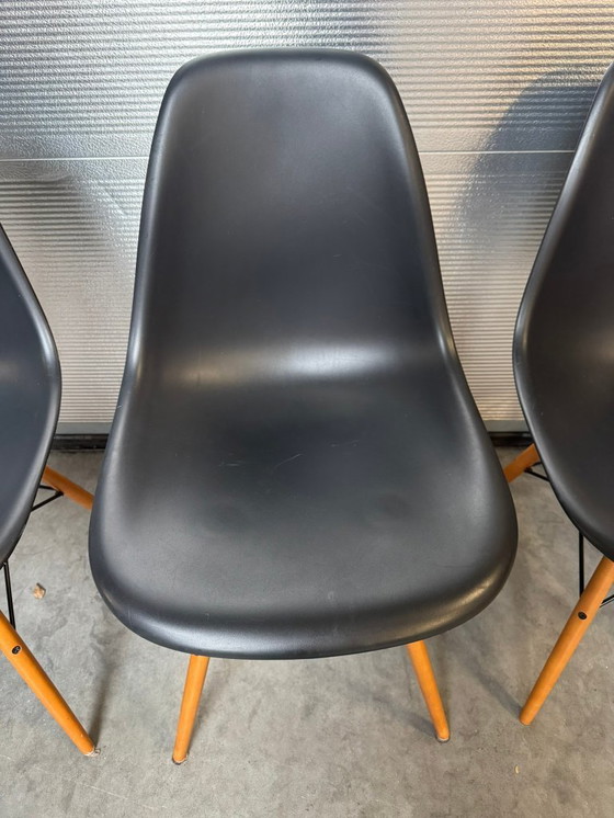 Image 1 of 4x Vitra DSW Stuhl schwarz