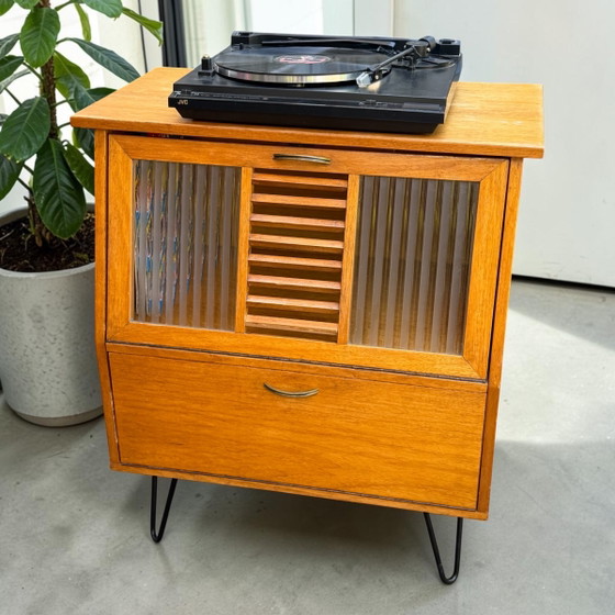 Image 1 of Buffet de style vintage à double rabat
