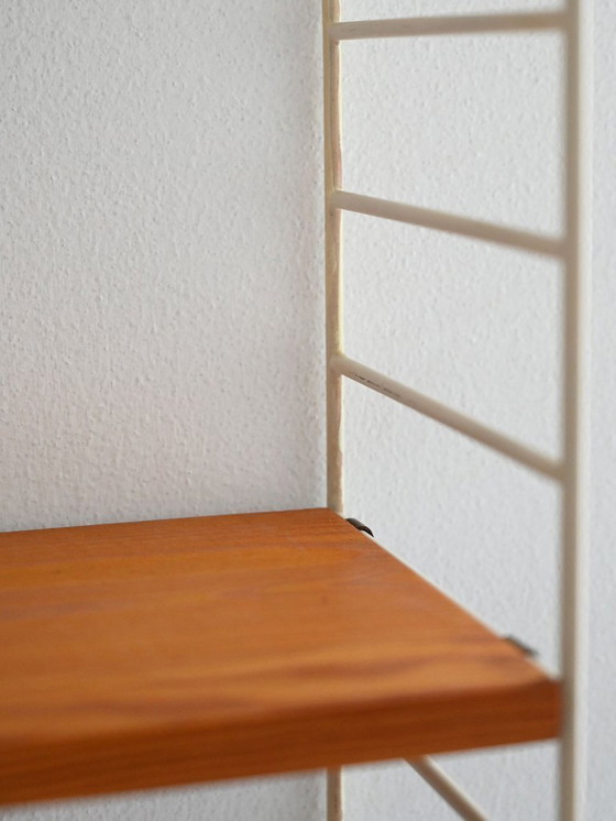 Image 1 of Scandinavisch wandreksysteem uit 1960 in essenhout