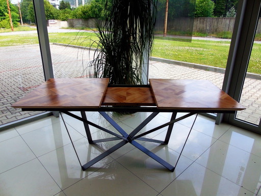 TABLE DE BOUTIQUE UNIQUE ET NEUVE À VENDRE
