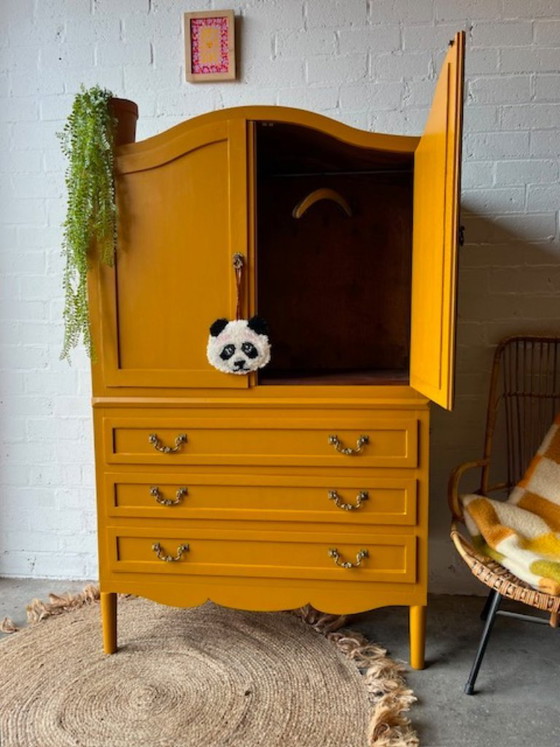 Armoire vintage ancienne, armoire pour chambre d'enfant, armoire pour fille – Buffets, Wood (photo 4 of 20)