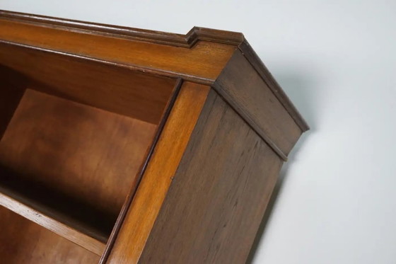 Image 1 of Grand meuble ancien Art Déco en chêne, style boutique de chocolat allemande, années 1920