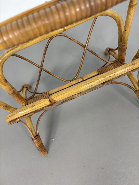 Image 1 of Vintage rotan bijzettafel wolkenglas met lectuurbak jaren’60