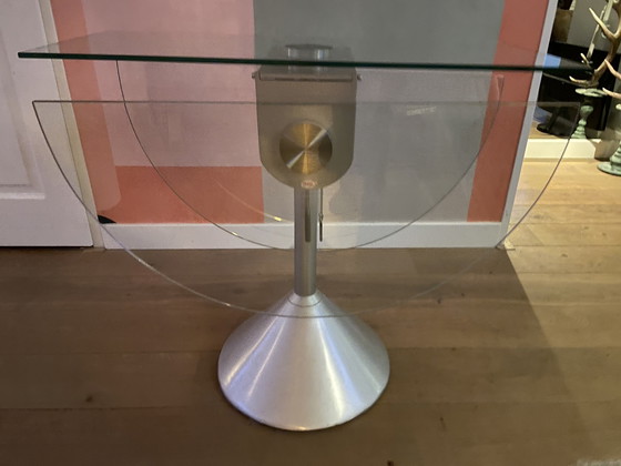 Image 1 of Table glacée Kare Design