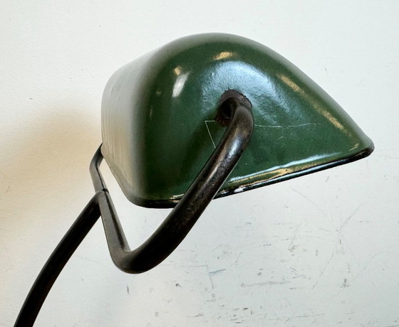 Image 1 of Lampe de table vintage en émail vert de BUR, années 1930