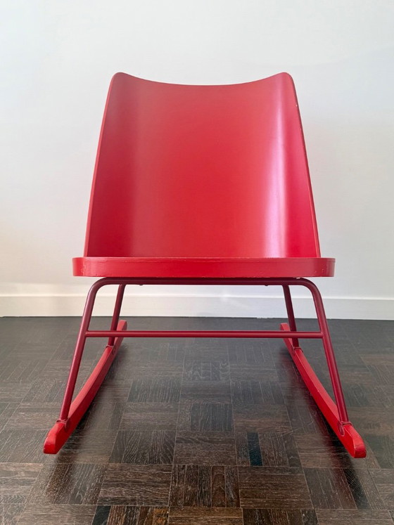 THONET vintage Rocking Chair 1955 – Metal, Wood (photo 4 of 18)