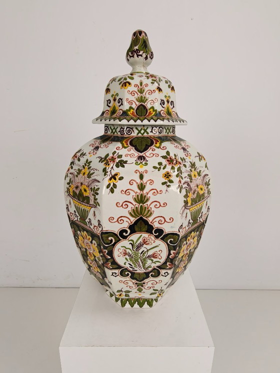 Image 1 of Makkum Tichelaar lidded jar, hand-painted porcelain – NL