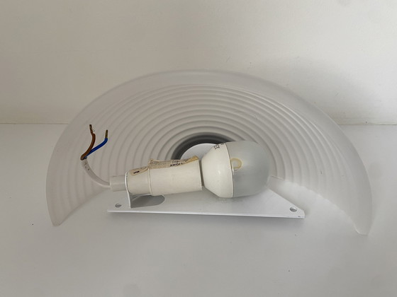 Image 1 of Lampada da parete vintage in vetro smerigliato - Lampada da parete Happylight, anni '80