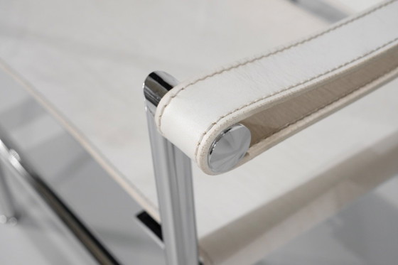 Image 1 of De "LC1"-fauteuil van Le Corbusier voor Cassina, Italië, 1929.