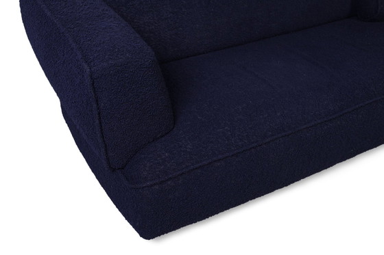 Image 1 of Loya 3.5-seater