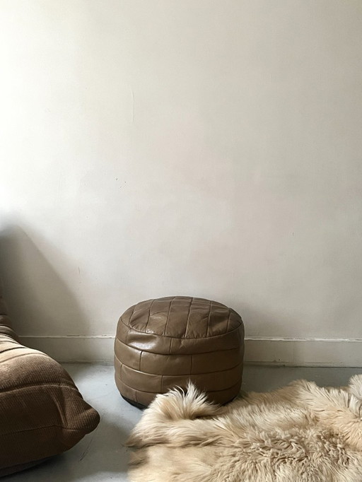 pouf en cuir véritable patchwork attribué a de sede