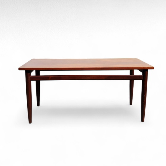 Image 1 of Mid Century Couchtisch Platte aus Teakholzfurnier, Gestell aus massivem Teakholz