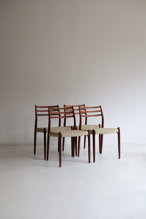 Set van 4 eetkamerstoelen model 78 Niels Otto Møller