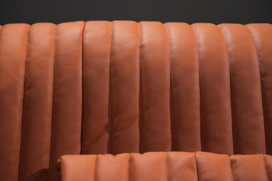 Image 1 of Schitterende vintage Sandra-bank met nieuw leer, ontworpen door Annie Hiéronimus voor Cinna in 1970.