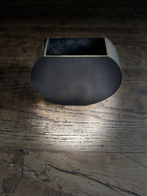 Menu | Moon Vase – Metal, Brass (photo 6 of 10)