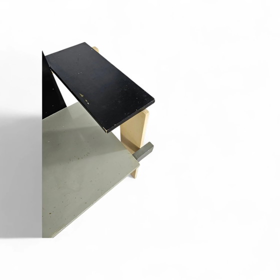 Old Berlin chair / Berlin Chair / Gerrit Rietveld / Signs of repair – Rietveld (Gerrit) (photo 24 of 26)
