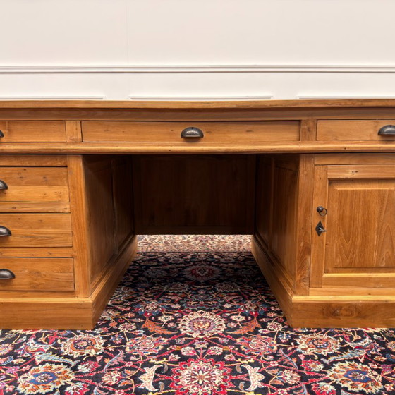 Grand Bureau Anglais Classique avec Panneau Arrière – Bureaux, Métal, Bois (photo 11 of 20)