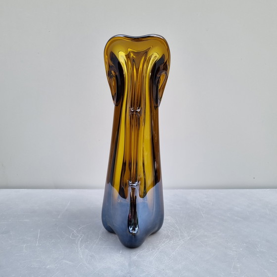 Image 1 of seventies Murano Amber iriserende design vaas