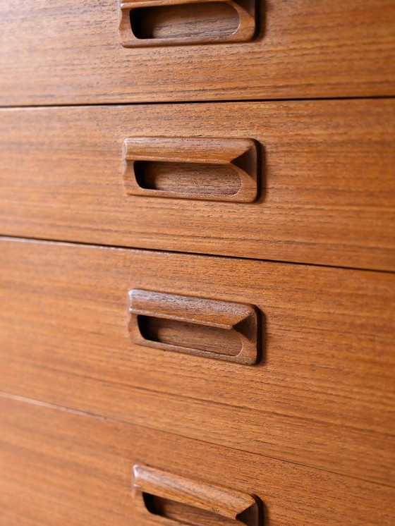 Image 1 of Buffet scandinave en teck avec tiroirs des années 1950/60