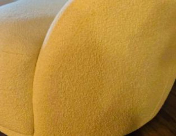 Image 1 of BOUCLE GEBOGENES ELFENBEINCOUCHSOFÀ