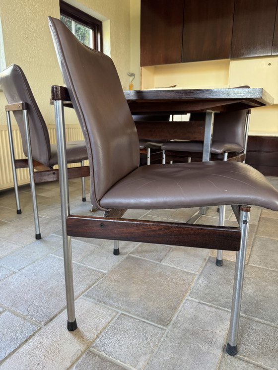 Image 1 of Eettafel-Set mit 4 Stoelen; 60er Jahre; Houten Blad; Metalen-Unterstell. Stoelen opnieuw bekleed.