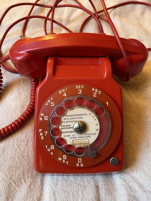 Telefono da collezione arancione del 1975