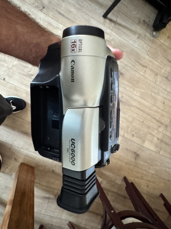 Videocamera Canon UC6000 Video8. – Oggetti decorativi, Glass, Plastic (photo 4 of 5)