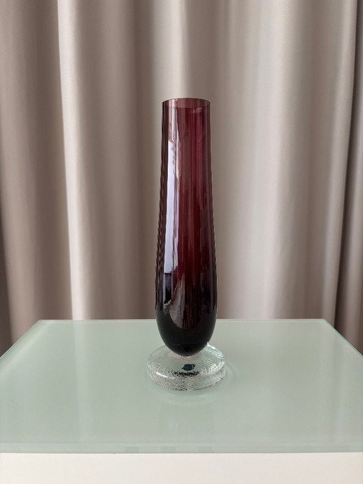 Vase en verre, Violet