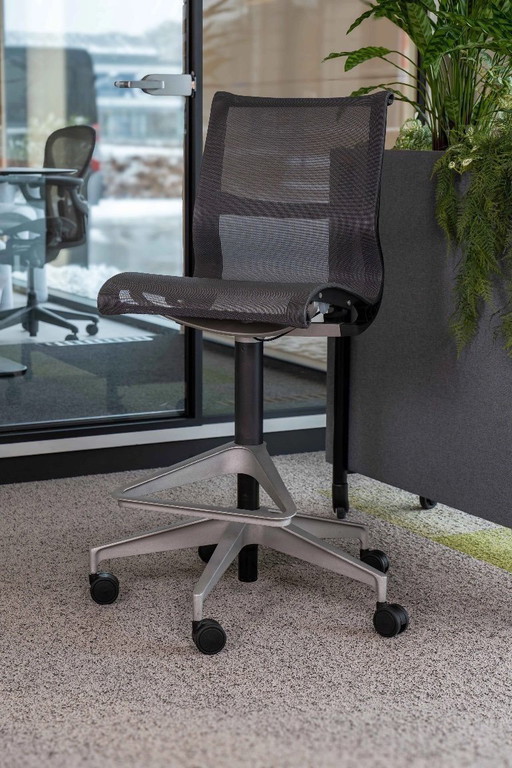 Herman Miller Setu stool / chair high version (45x available)