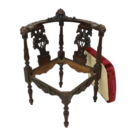 Image 1 of Fauteuil d'angle ancien en chêne italien de style Renaissance