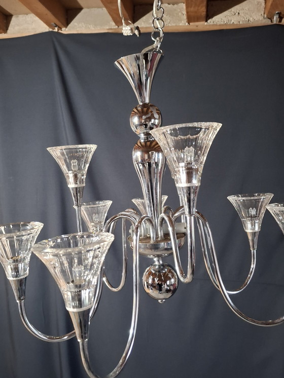 Image 1 of Lampadario vintage degli anni '30-'50 in metallo cromato e spessi paralumi in vetro – stile Art Déco