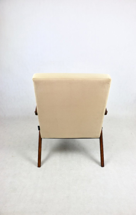 Image 1 of Sillón modelo B-310 en terciopelo claro beige, años 70