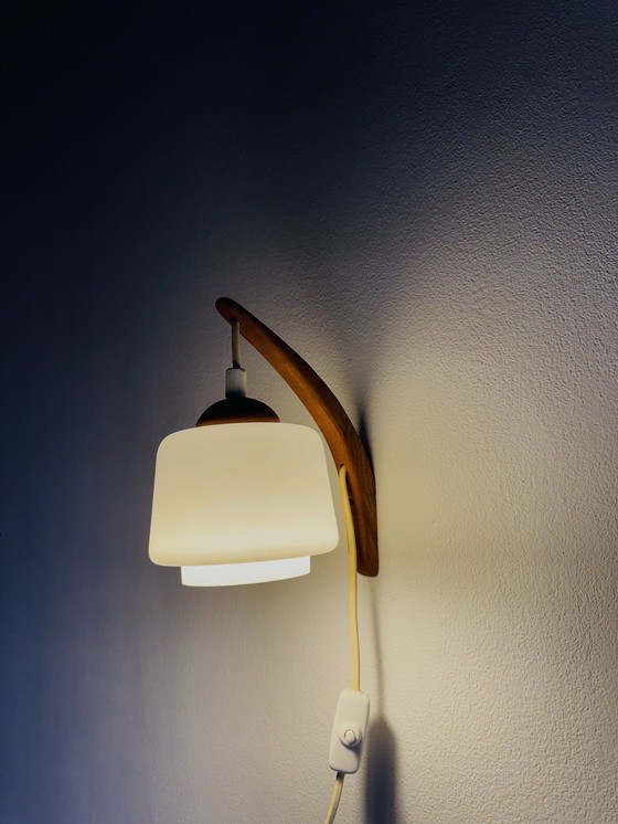 Image 1 of LAMPADA DA PARETE AD ARCO SINGOLO DI UNO & ÖSTEN KRISTIANSSON PER LUXUS, SVEZIA, 1960