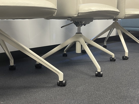 Image 1 of 4 Leolux Mara Twist chairs NEW