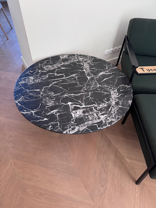 Pol Spotten Table basse en marbre noir