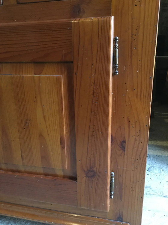 Lärchenholz-Sideboard – Aufbewahrungsschrank (photo 10 of 17)