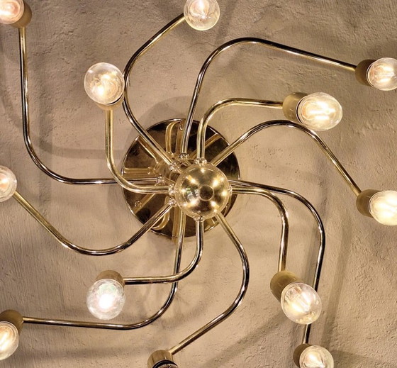 Lampadario a Spirale Mid-Century in Ottone a 3 Livelli con 12 Luci, Anni '60 – Plafoniere, Brass (photo 6 of 7)