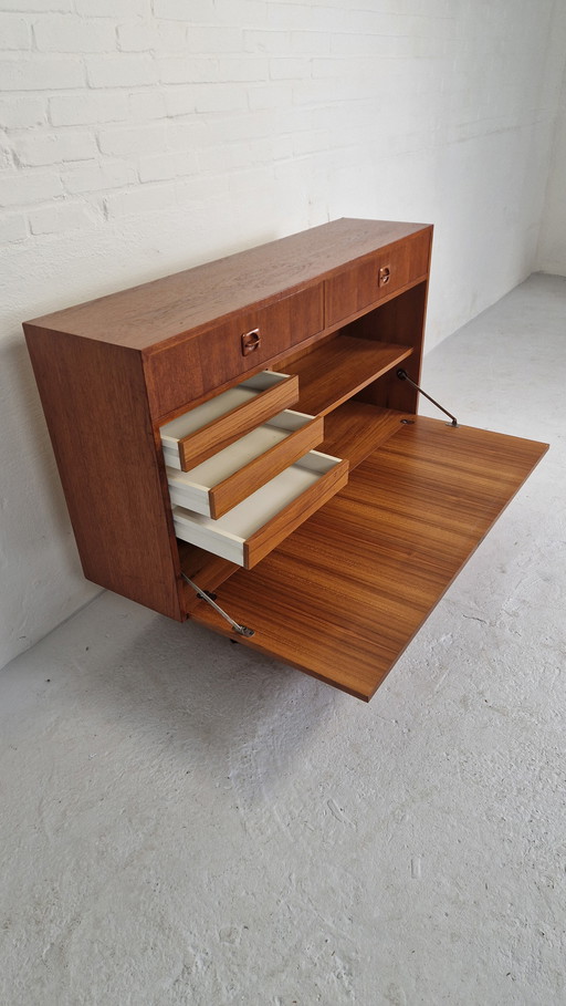 Dänisches Design-Highboard oder Kommode