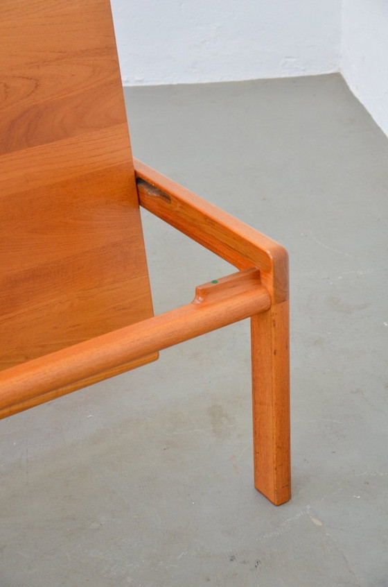 Image 1 of Massieve vintage teakhouten salontafel, bijzettafel in mid-century design, jaren 70