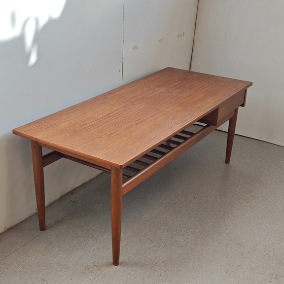 Image 1 of Tavolino da caffè vintage in teak O.M.F.