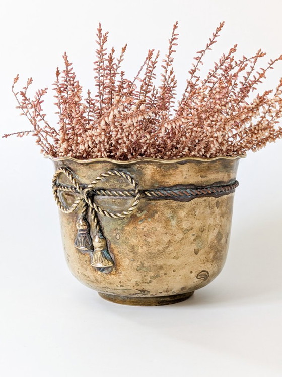 Brass Brass Planter With Wavy Rim And Twisted-Rope Bow – Interdima, Plant pot (photo 3 of 15)