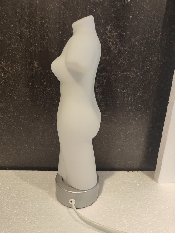 Image 1 of James & Poki Co gematteerd glazen torso tafellamp, 1990