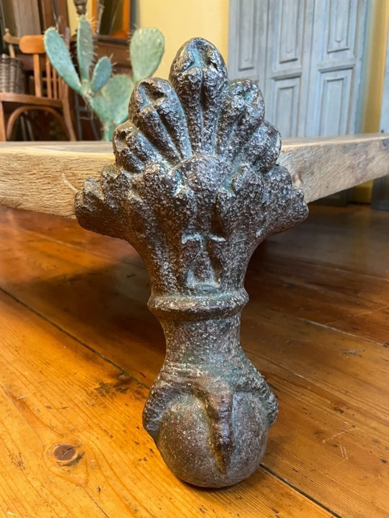 Image 1 of Robuuste Salontafel Bijzettafel met Klauwen