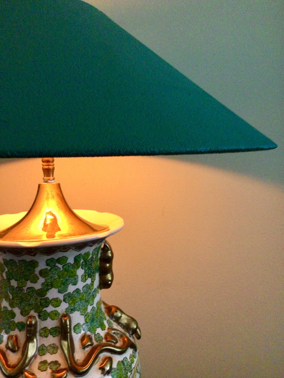 Image 1 of Grote Mid Century Chinese Family Rose Tafellamp Hoogte 76 cm 