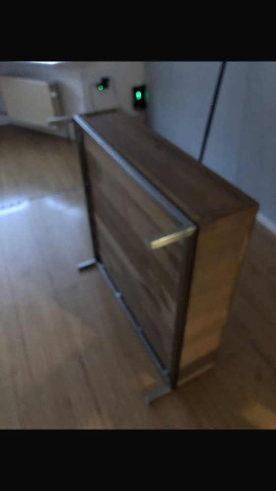 Image 1 of Tk prachtige eikenhouten salontafel met opbergla