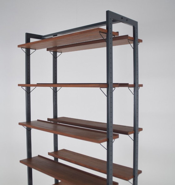 Vrijstaand vintage boekenrek ontworpen door Olof Pira voor Planmöbel, jaren '60 – Wandrek, Wood (photo 5 of 8)